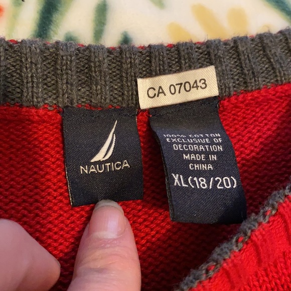 3/$30 Nautica Sweater - Picture 6 of 7